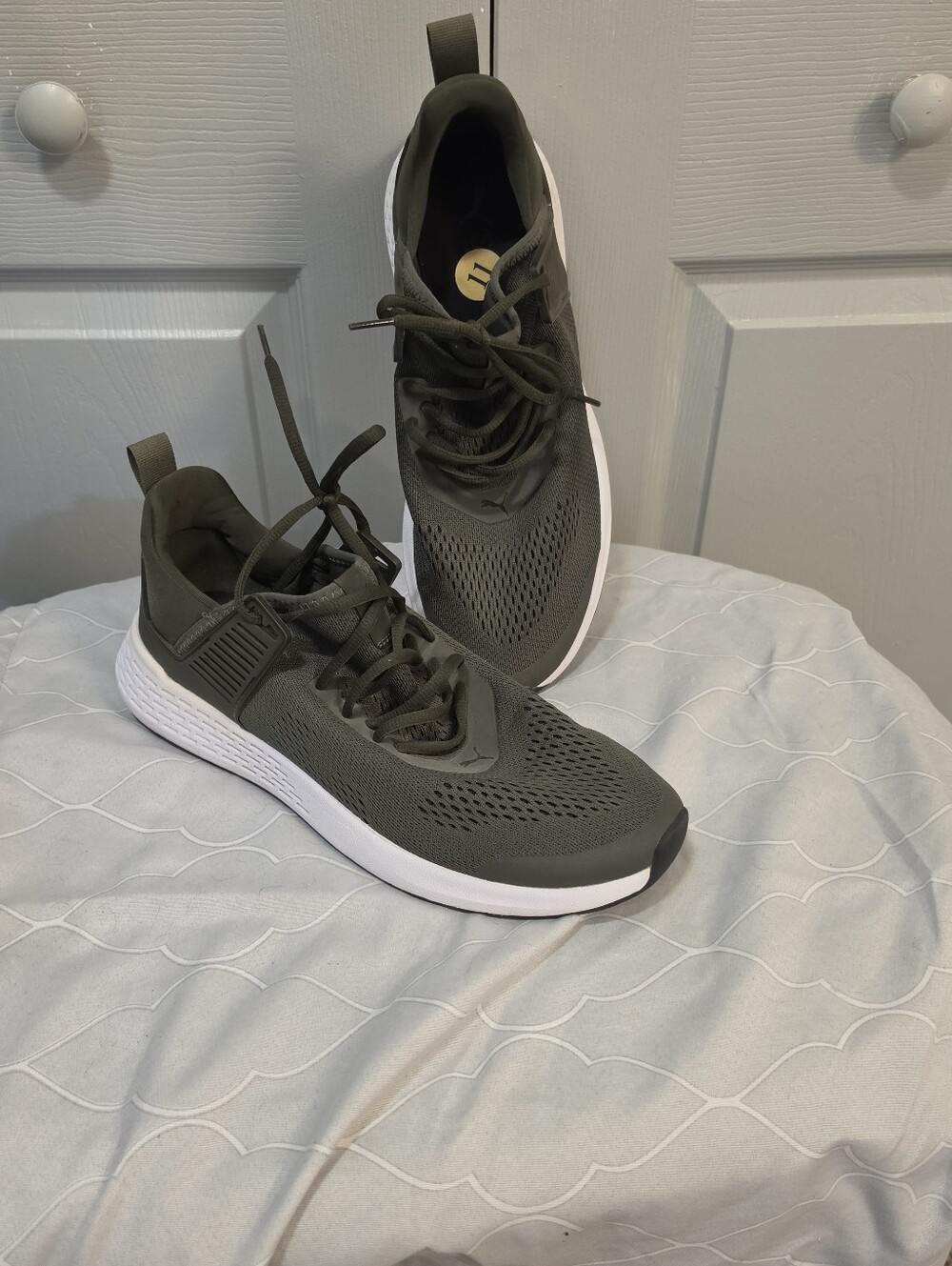 Puma Men's Olive Green Knit Athletic Sneakers - Lightweight Comfort NWOB size 11